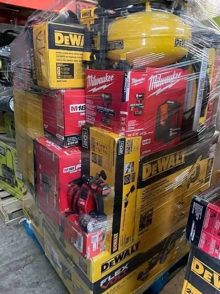 BAND-NEW-MIMI-DEWALT-AND-MILWAUKEE-TOOL-PALLETS.jpg