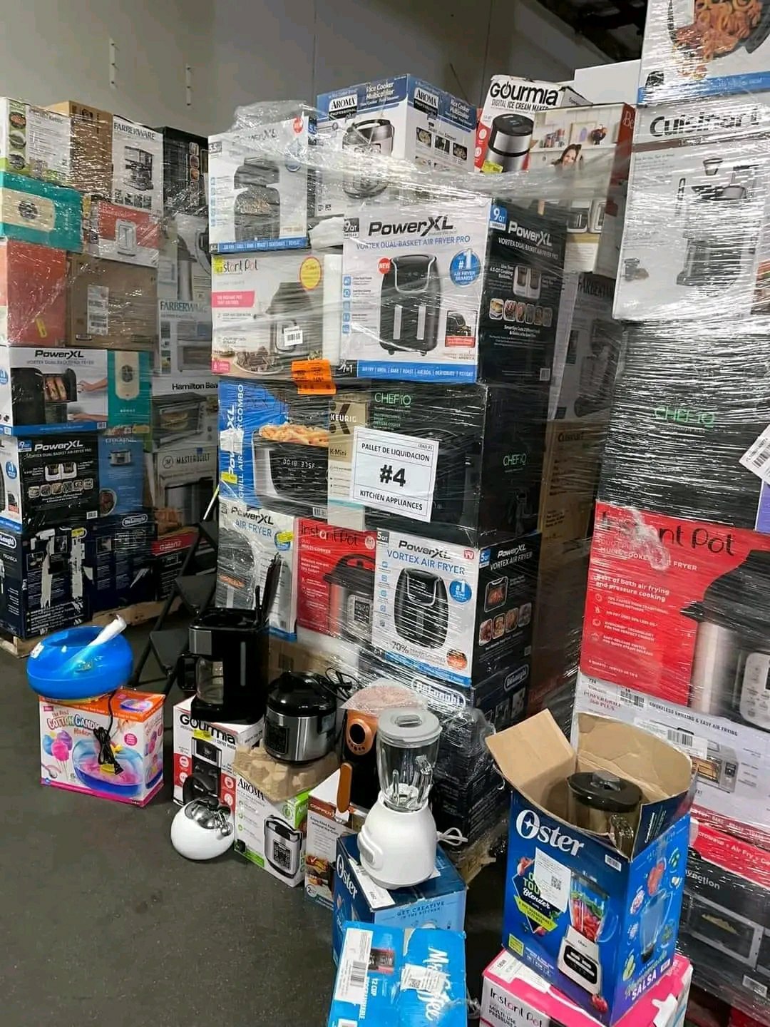 Cookware-sets-pallet-for-sale-.jpg