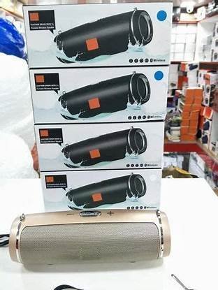 JBL-speakers-pallet-for-sale.jpg