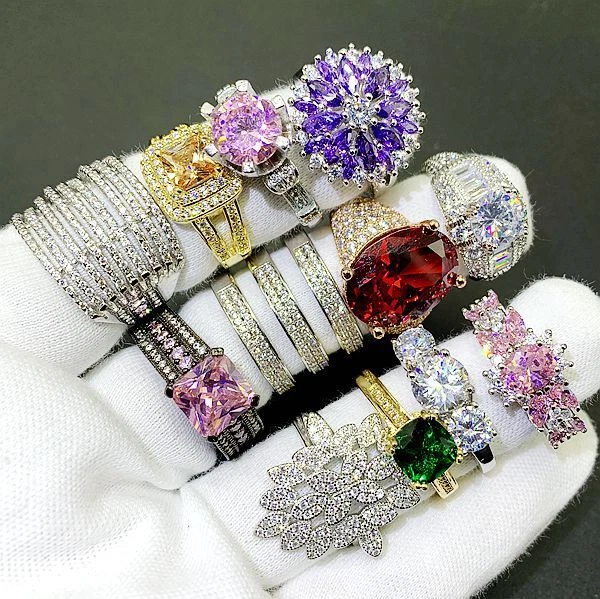 Jewelry-liquidation-pallet-wholesale-3-1.webp