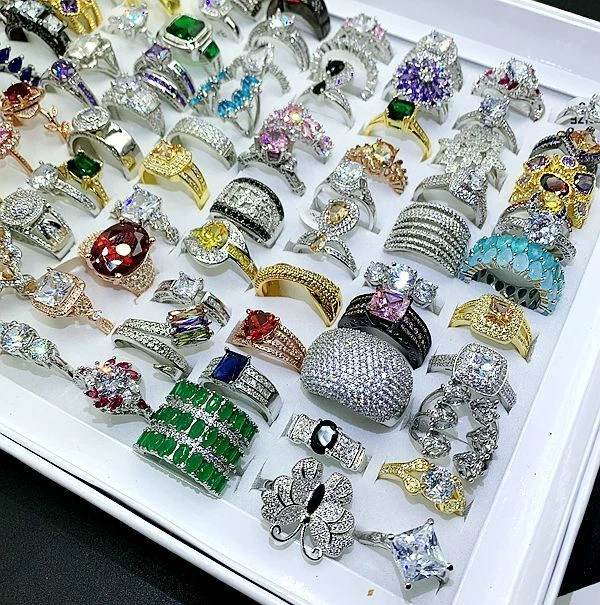 Jewelry-pallet-for-sale-17.webp