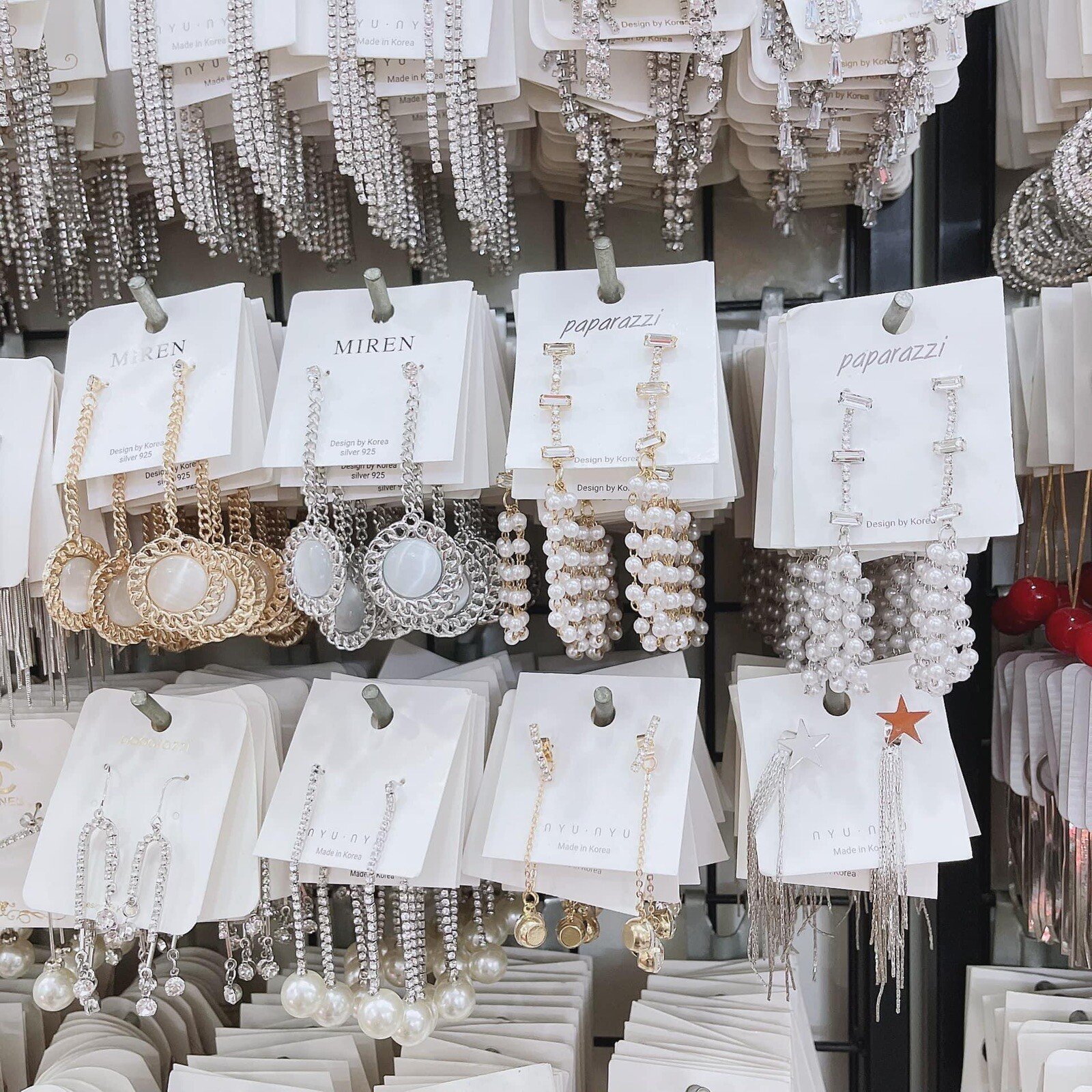Jewelry-pallet-for-sale-wholesale-1.jpg
