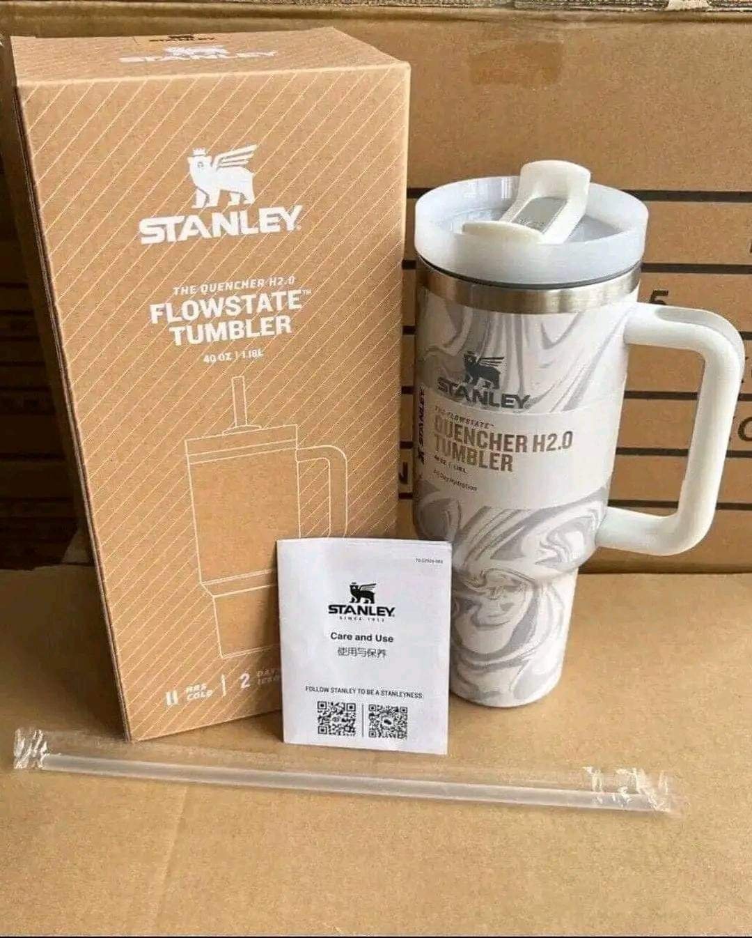 Stanley-Tumbler-Insulation-Cup-Straw.jpg