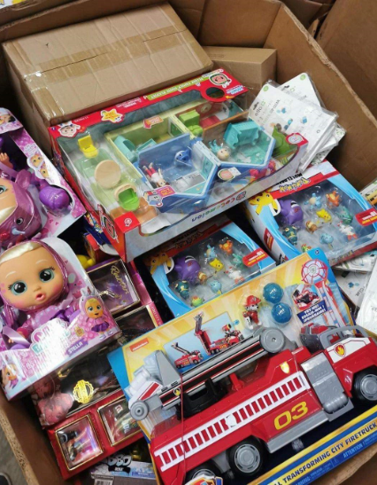 Target-Toys-Catalogue-pallets.png