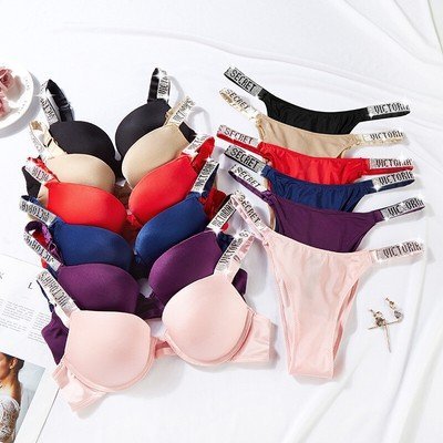 Victoria-secret-underwear-pallets-5.jpg
