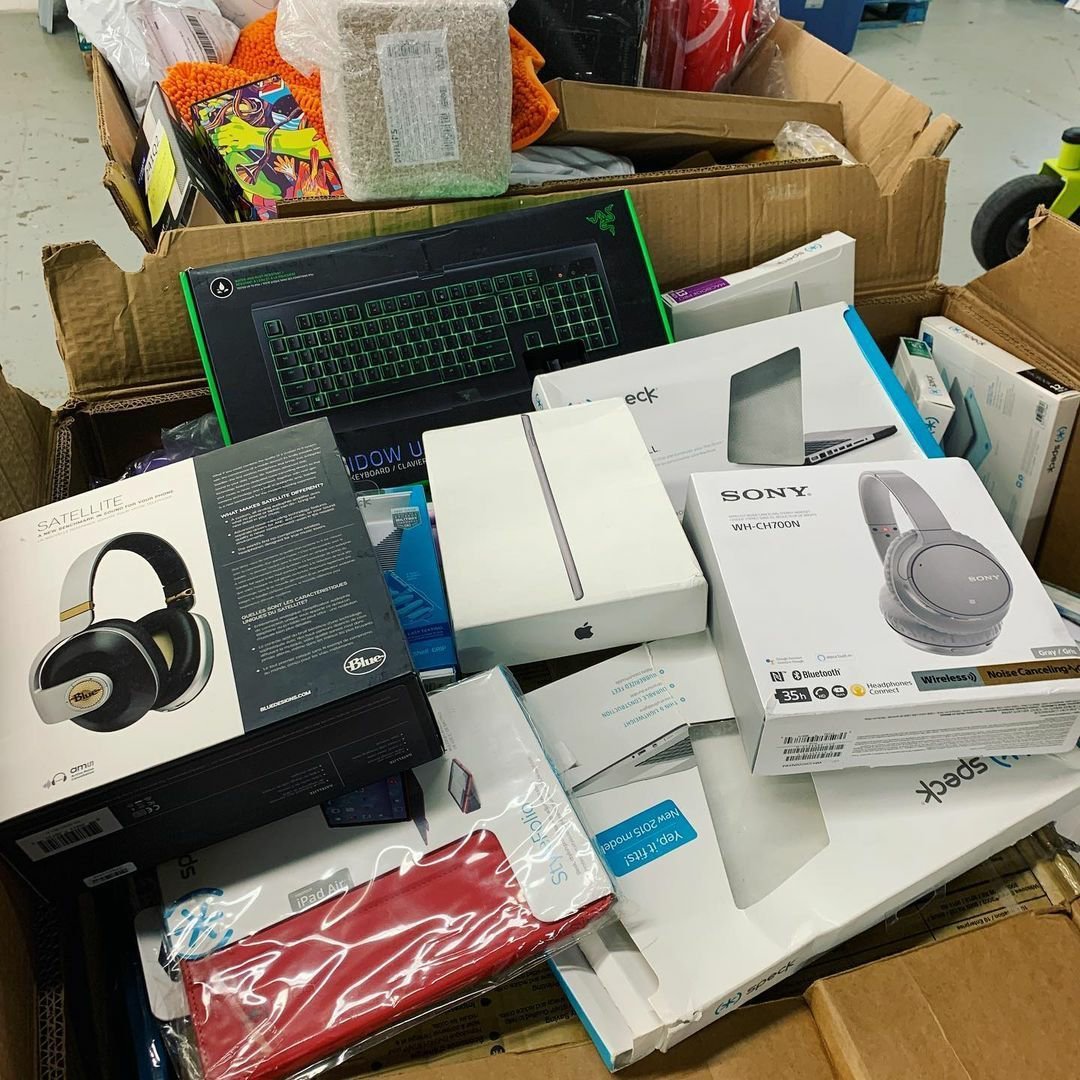 amazon-electronics-general-merchandise-pallets.jpg